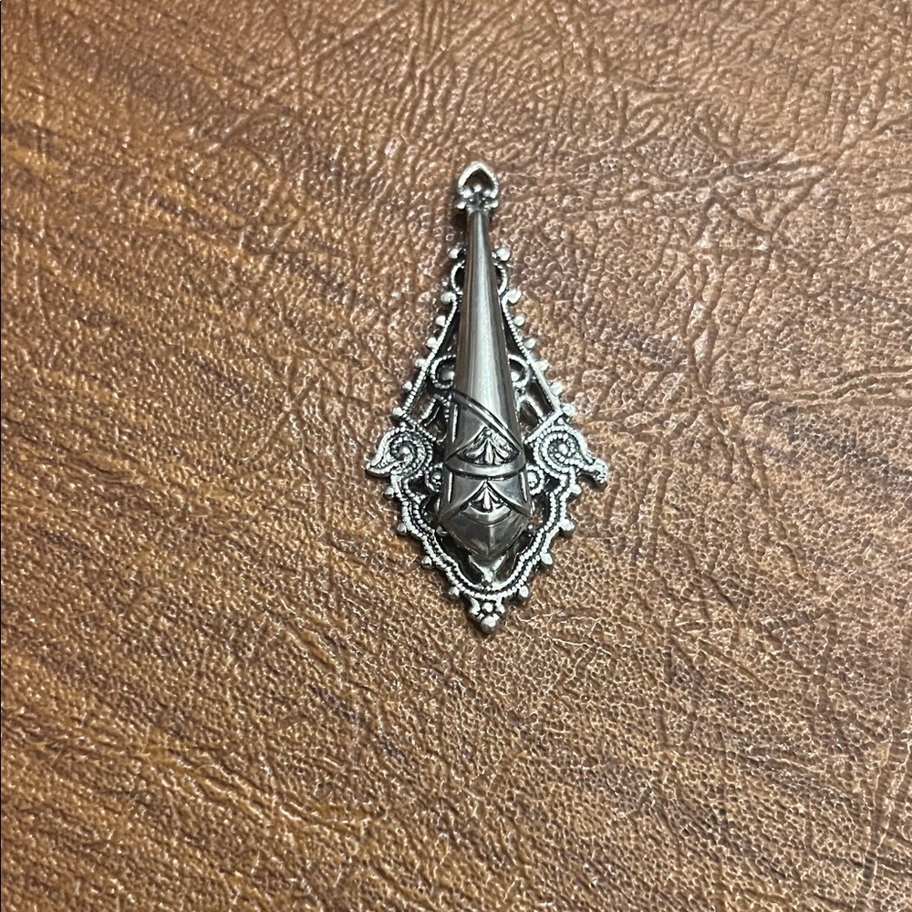 Silver Ornate Pendant